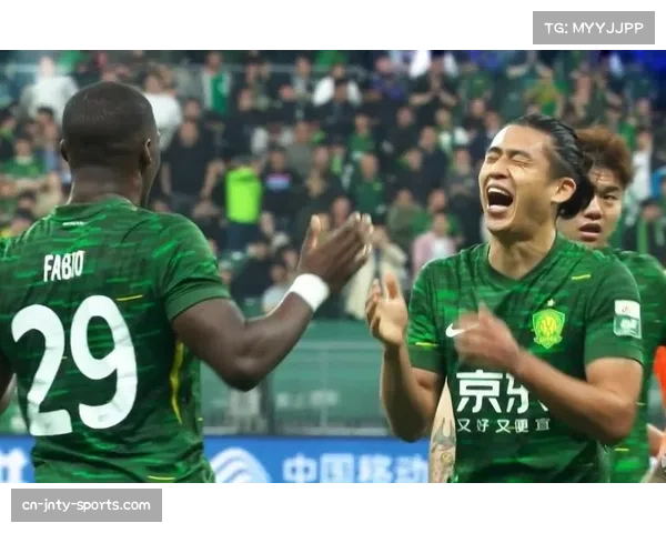 北京国安高空轰炸见效 恩科洛洛精准传中助张玉宁头球破门